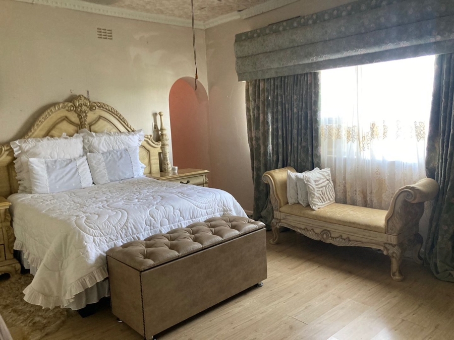 9 Bedroom Property for Sale in Dale View Eastern Cape